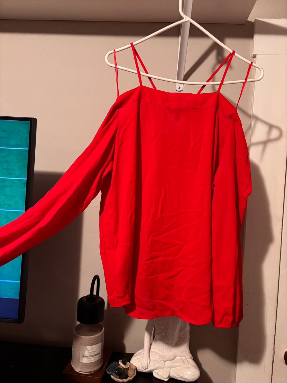 Express Red Cold-Shoulder Button-Front Top - Picture 7 of 7